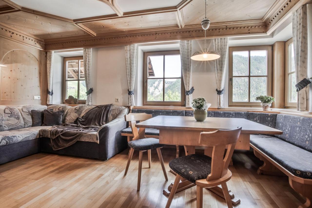 Apartment Dolomites Nest سان مارتينو-إن-باديا المظهر الخارجي الصورة